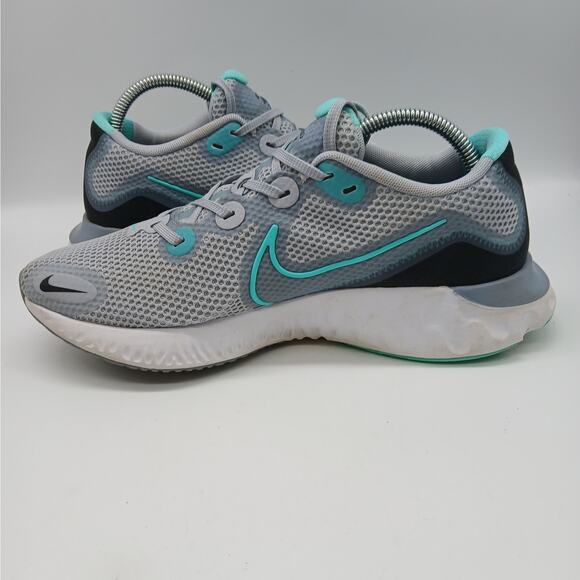 Nike Renew Run Running Sneakers Athletic Sky Gray Hyper Turquoise Size 10 - Picture 9 of 11